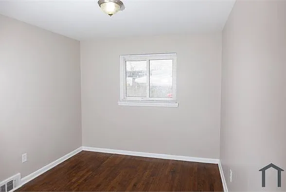 11280 Dodge Ave — Photo 3