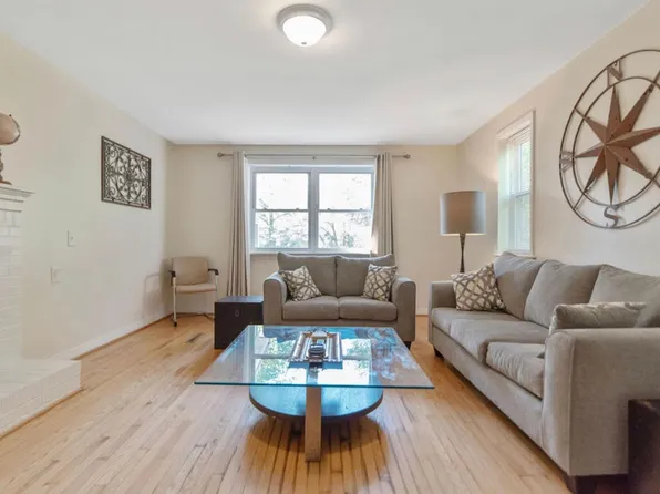 8521 Old Stage Rd, Raleigh, NC 27603