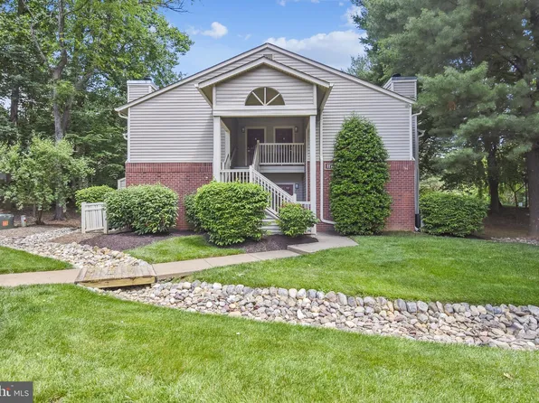 11700 Olde English Dr Unit A, Reston, VA 20190