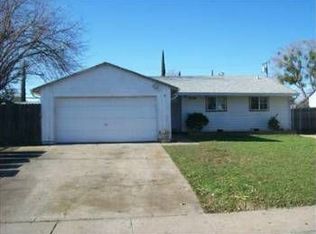 2116 Rossmoor Dr, Rancho Cordova, CA 95670