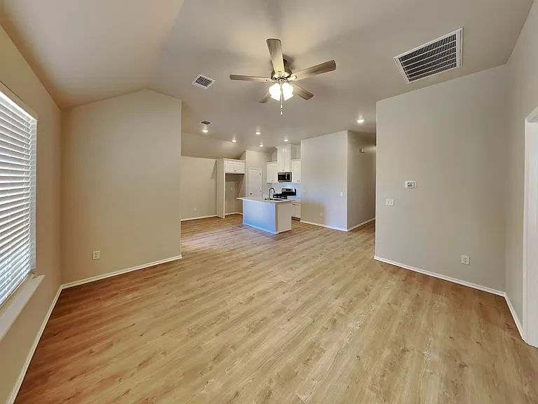 12720 Elba Dr — Photo 6
