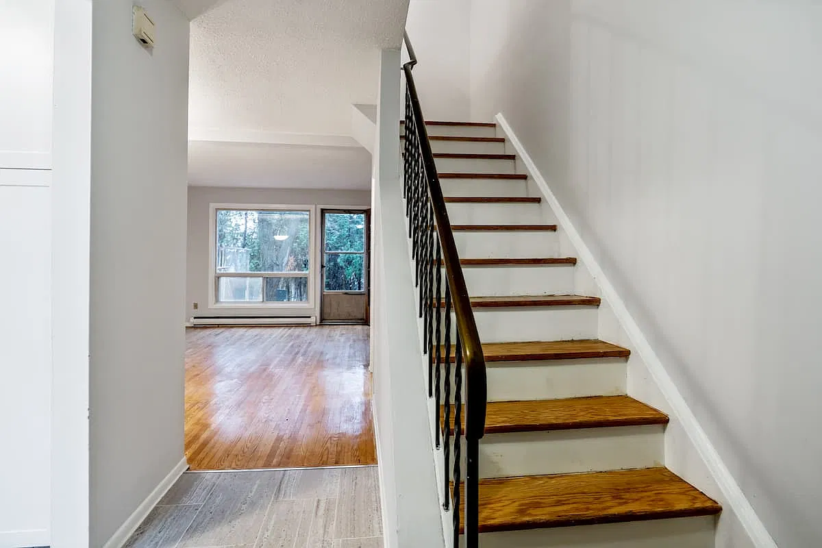 85 Henderson Avenue Townhomes — Photo 1