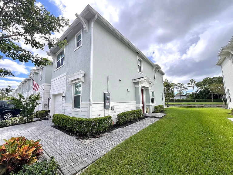 5409 Flannigan Way — Photo 4