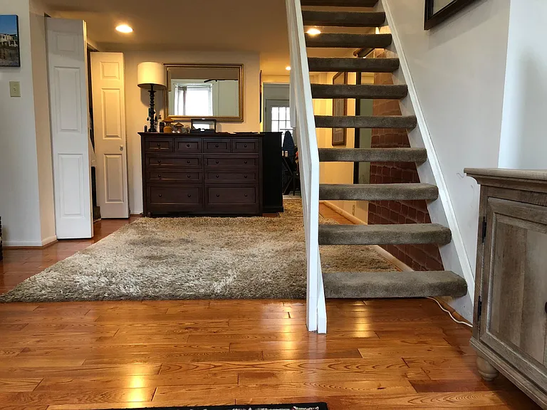 2022 Spring Garden St #1F — Photo 2