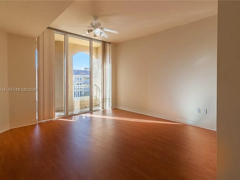 3001 NE 185th St #624 — Photo 17