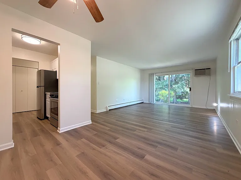 889 Trace Dr #107 — Photo 2