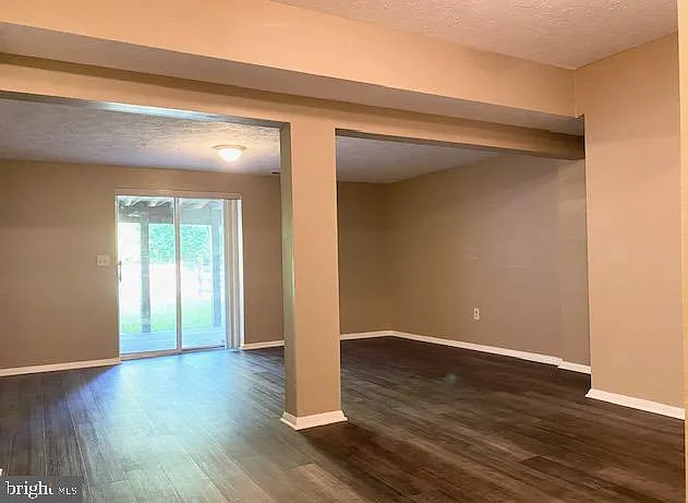 820 Joshua Tree Ct — Photo 13