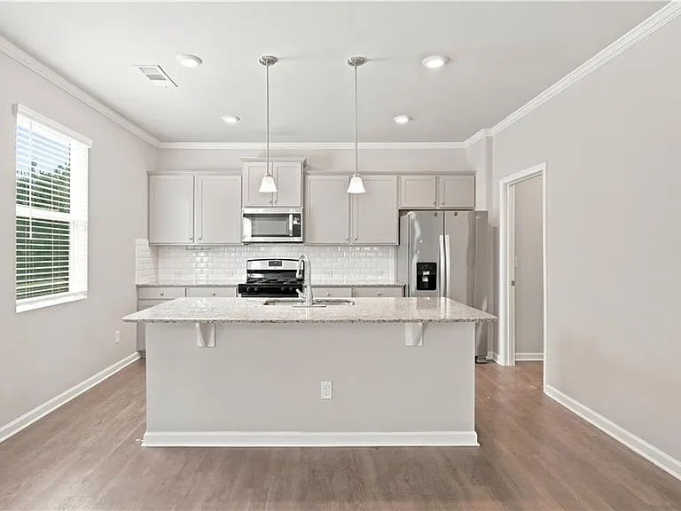 157 Lost Creek Blvd — Photo 11