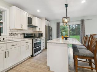 18 Sidney Ln, Wappingers Falls, NY 12590