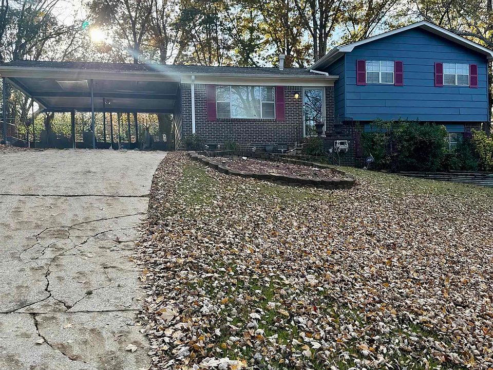 1st image of 441 15th Ln NW