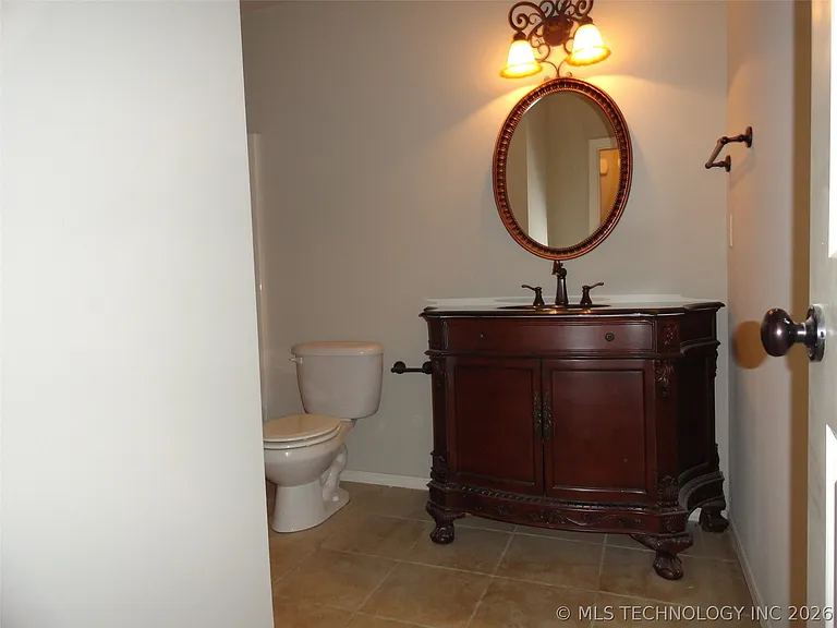 11017 S Lawrence St — Photo 21