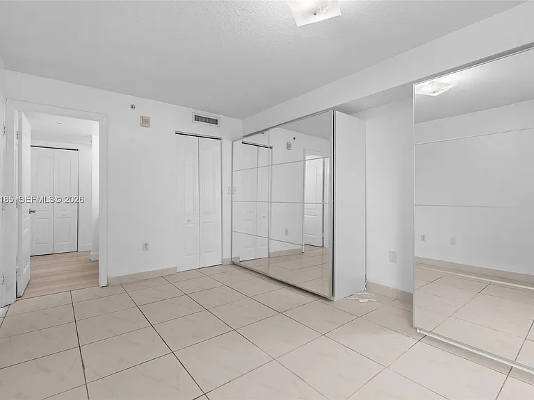 280 SW 20th Rd #504 — Photo 19
