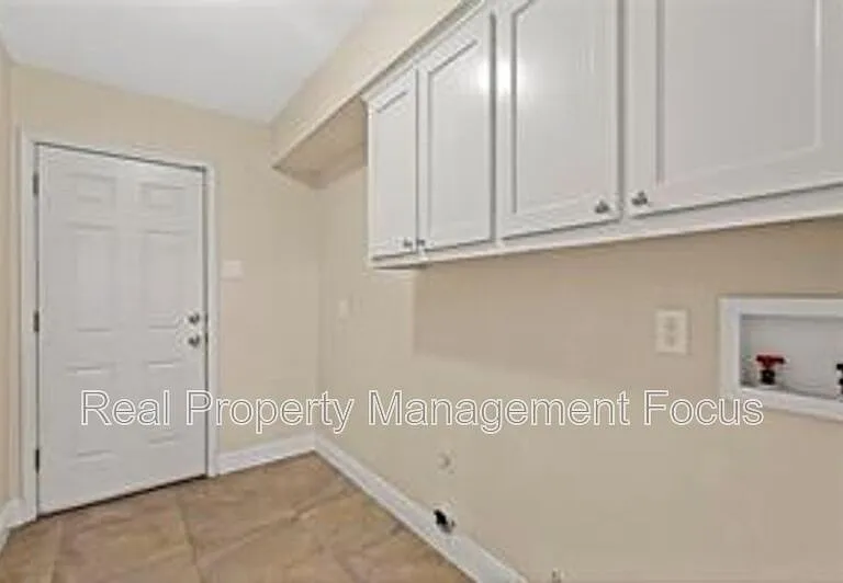 14722 Overview Dr — Photo 37