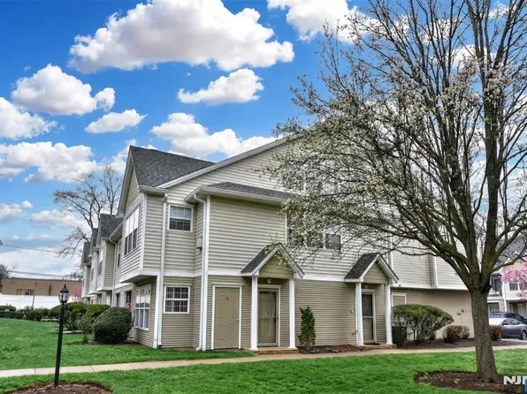 11 Collura Ln #H058, Clifton, NJ 07012