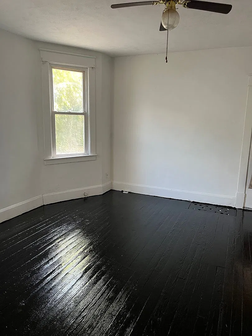 3 Bedroom Single Family Home — Photo 4
