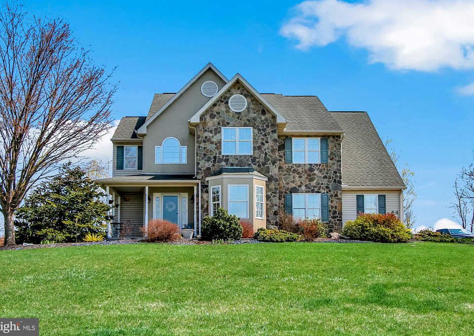 1st image of 15 Keith Ct