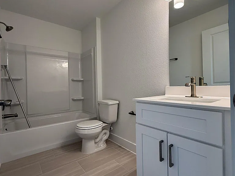 593 Tailwind Dr — Photo 32
