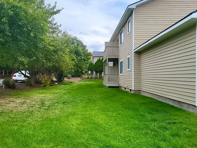 5429 Glenridge Way — Photo 10