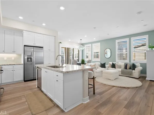 27466 Mercantile Ct #204, Valencia, CA 91381