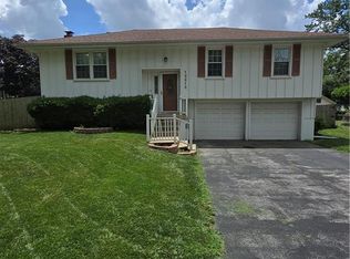 12213 W 93rd St, Lenexa, KS 66215