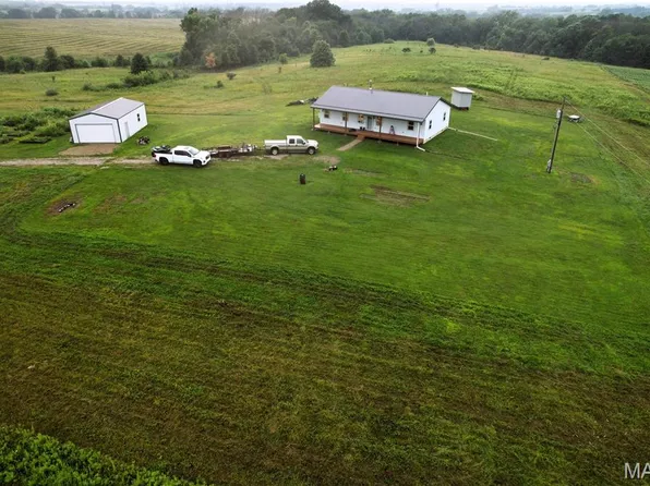 32885 Dogwood Dr, Browning, MO 64630