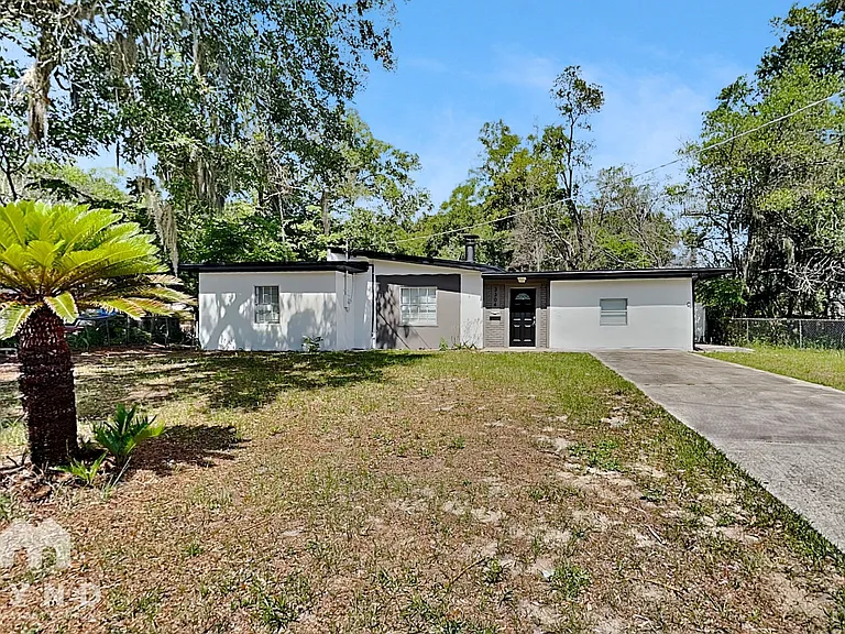 3340 Peach Dr — Photo 1