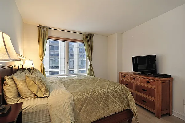 Rented by Corcoran | media 18