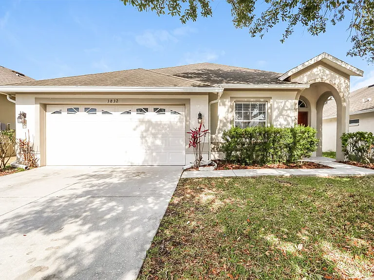 3832 Washburn Pl — Photo 1