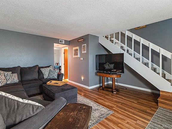 3rd image of 1323 S Sable Blvd