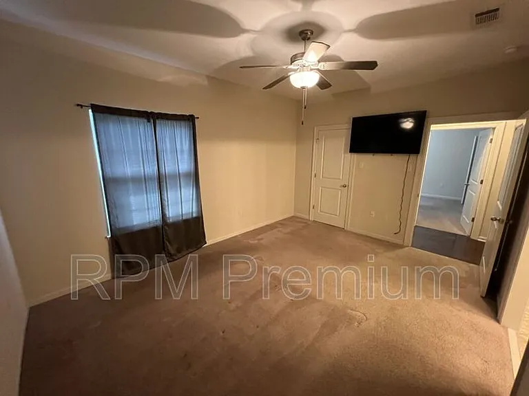 8614 Forestwood Ave — Photo 21
