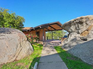 27608 Cobb Ln, Valley Center, CA 92082