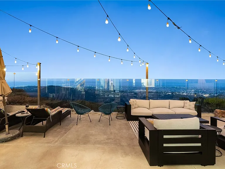 3230 Tyrol Dr — Photo 51
