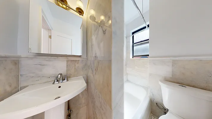 Rented by Bond New York | media 8