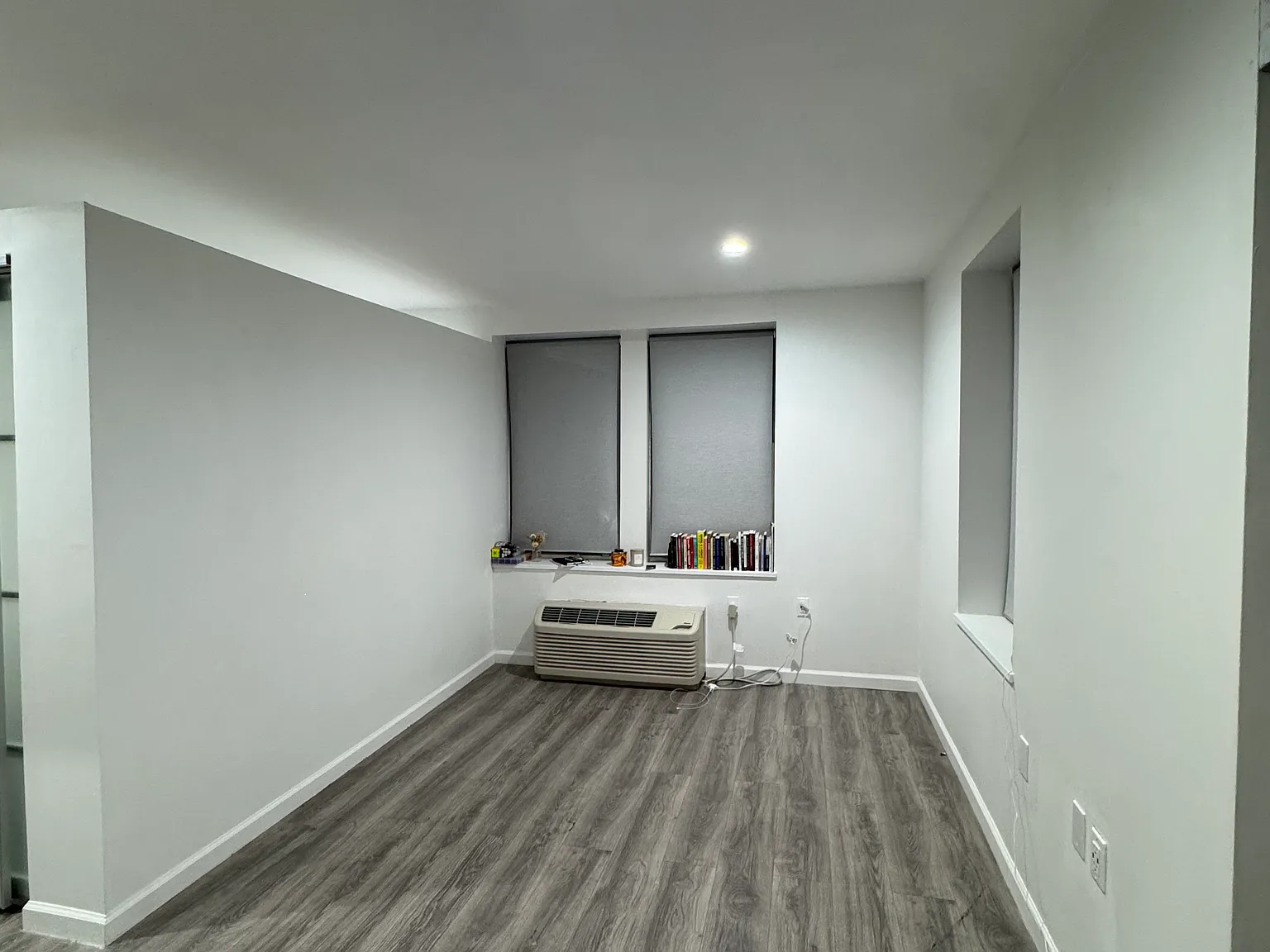 Studio, 449 sqft, $1,950 — Photo 3
