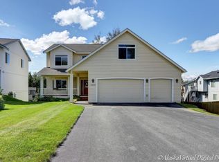 13230 Fullenwider Cir, Eagle River, AK 99577
