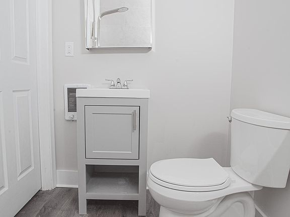 3rd image of 1945 Dennie St #13