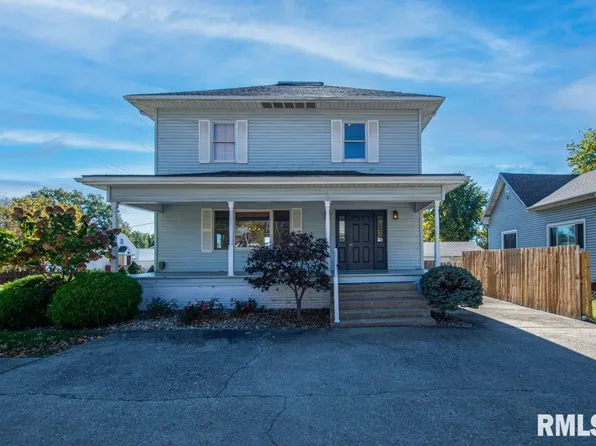 3 W Lincoln St, Harrisburg, IL 62946