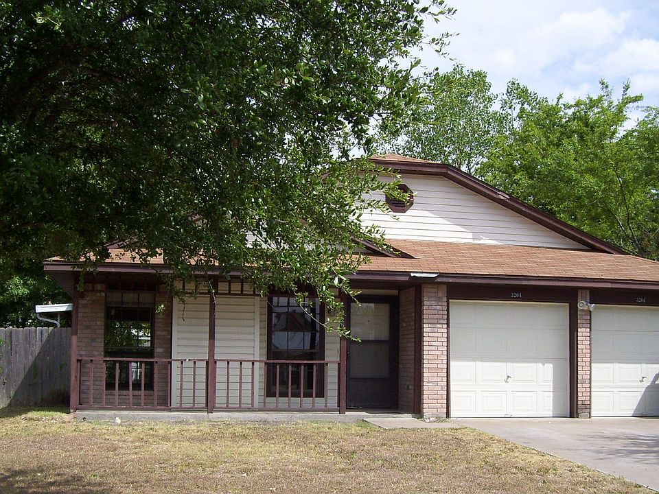 1st image of 3204 Honeysuckle Dr