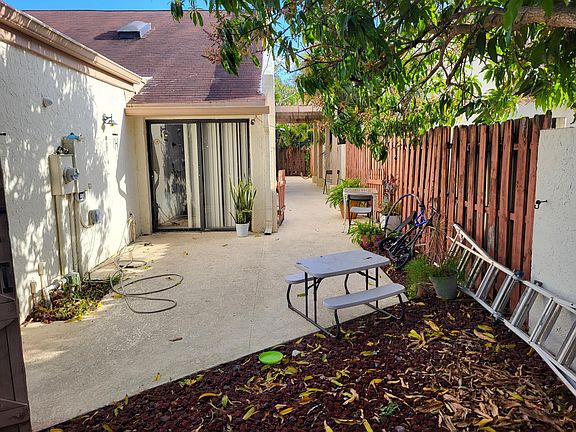 Fenced in yard for children and/or pets