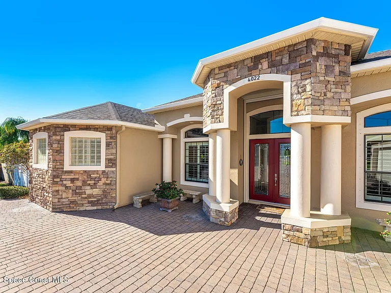 4022 Tradewinds Trl — Photo 94