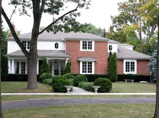 1097 Chesterfield Ave, Birmingham, MI 48009