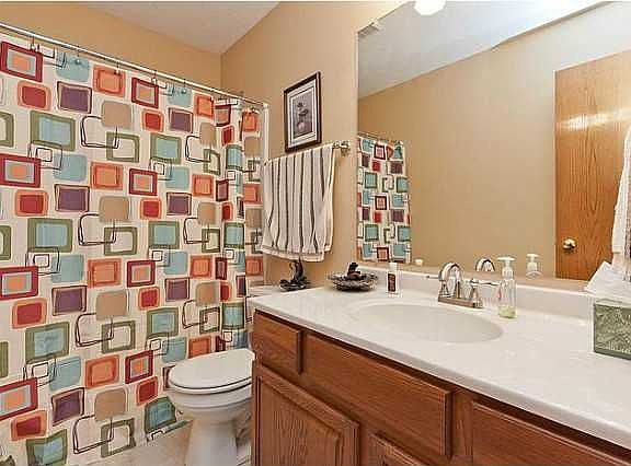 4th image of 7071 Hillcrest Ct