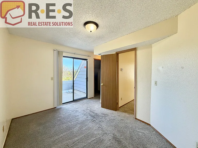 17000 E Ford Dr #210 — Photo 6
