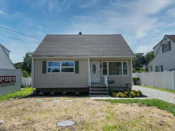 13 Windbeam Rd, Riverdale Boro, NJ 07457