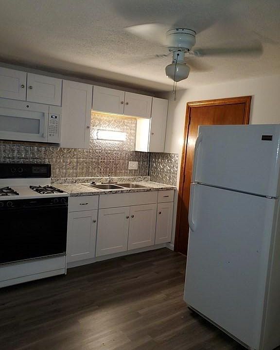2nd image of 70 Mudge St #22-72