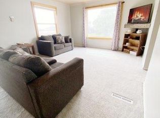 585 N 3500 E, Menan, ID 83434