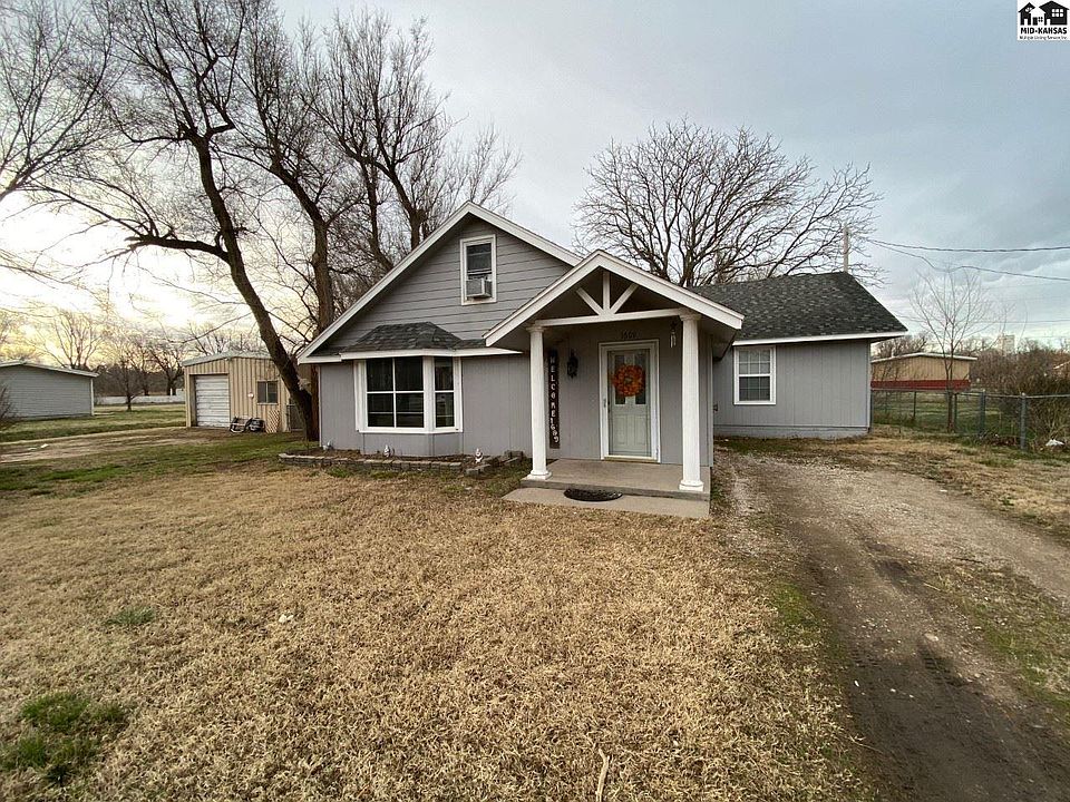 1st image of 1609 E 8th Ave