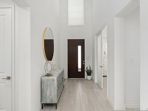 4th image of 25802 Madison Ranch