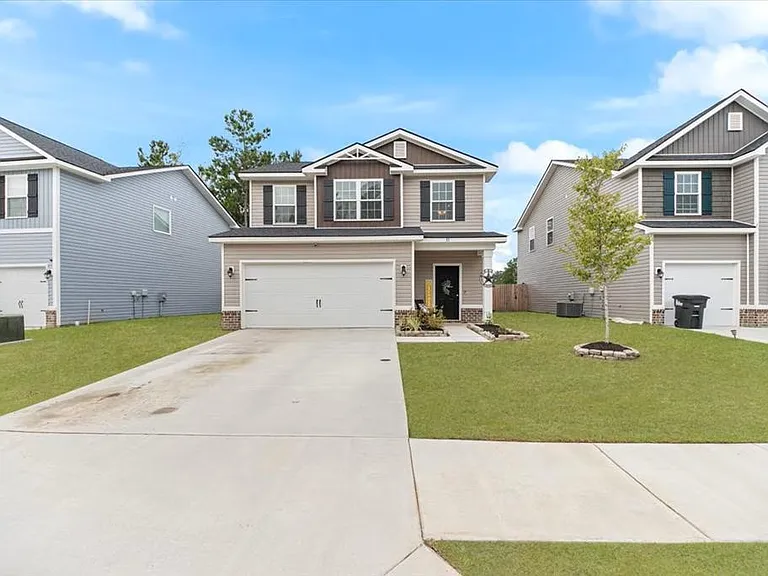 33 Trask Cir — Photo 2