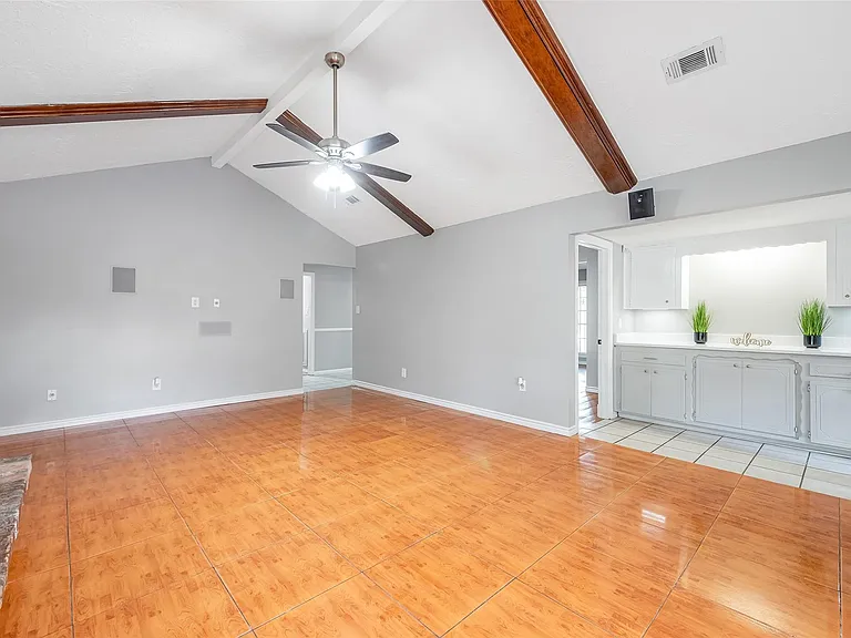 239 Blackwater Ln — Photo 8